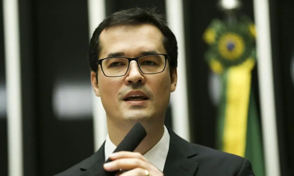 Deltan dallagnol Fake News - merval pereira