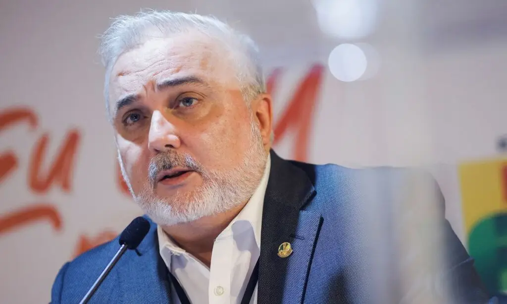 prates - refina brasil - petrobras - refinaria - reestatizar - reestatização