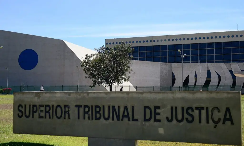 STJ Mendonça