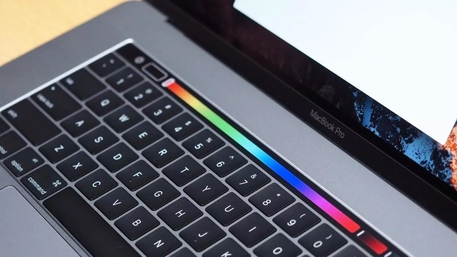 Teclado borboleta Apple
