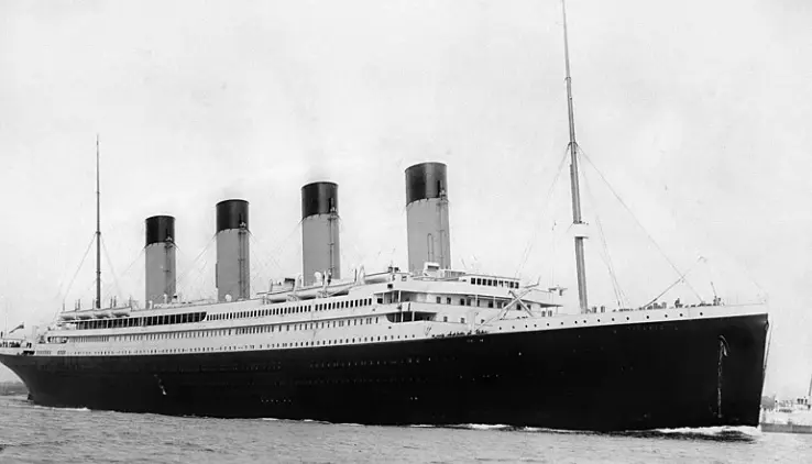 navio rms titanic - wikimedia