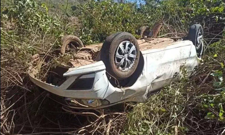 mulher carro aplicativo