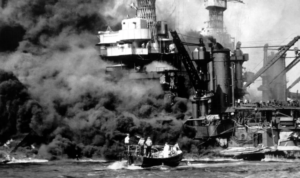 A destruição do USS West Virginia, no dia 7 de dezembro de 1941, em Pearl Harbor, Havaí | Foto: SHutterstock world war pearl harbor