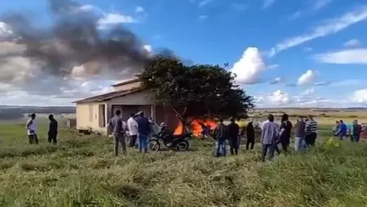 desinvasão de terra - mst - bahia