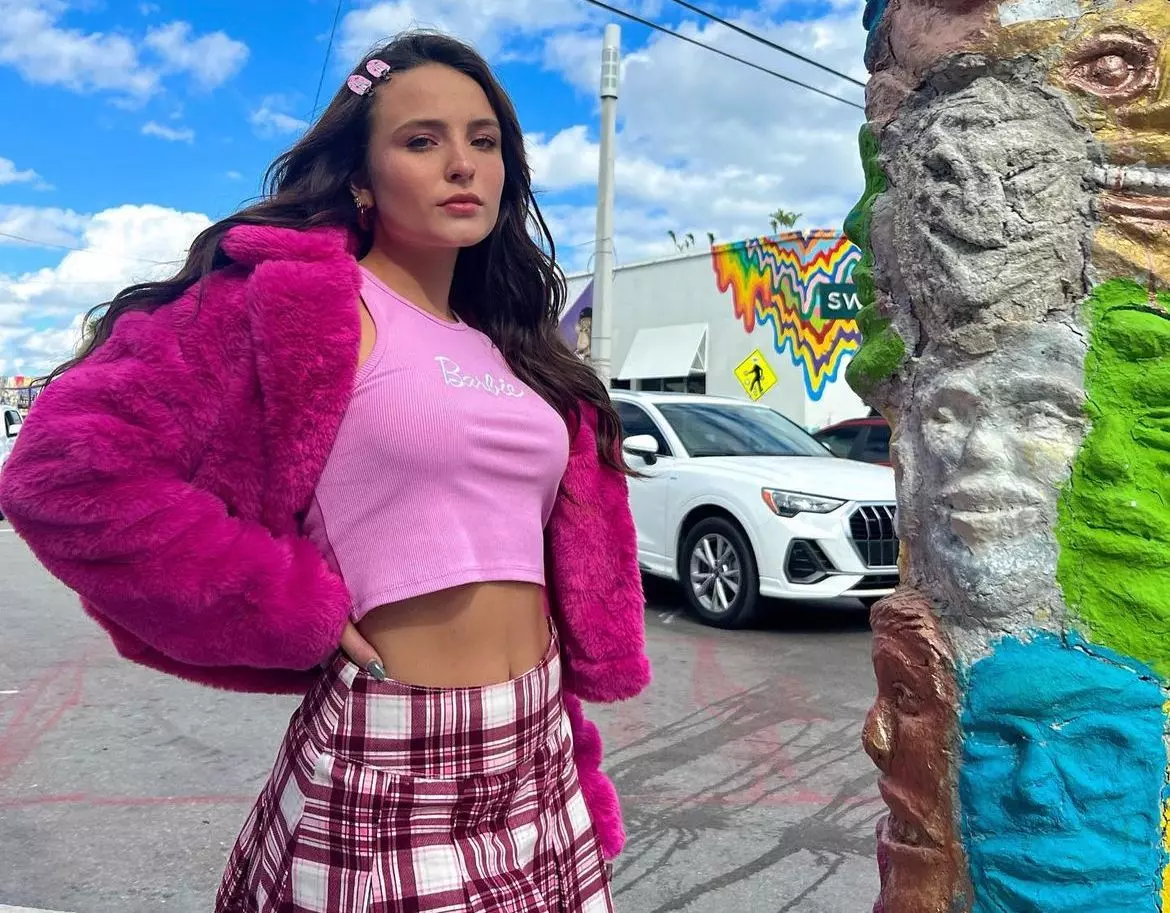 larissa manoela 2