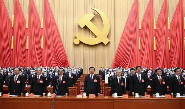 China quer proibir roupas