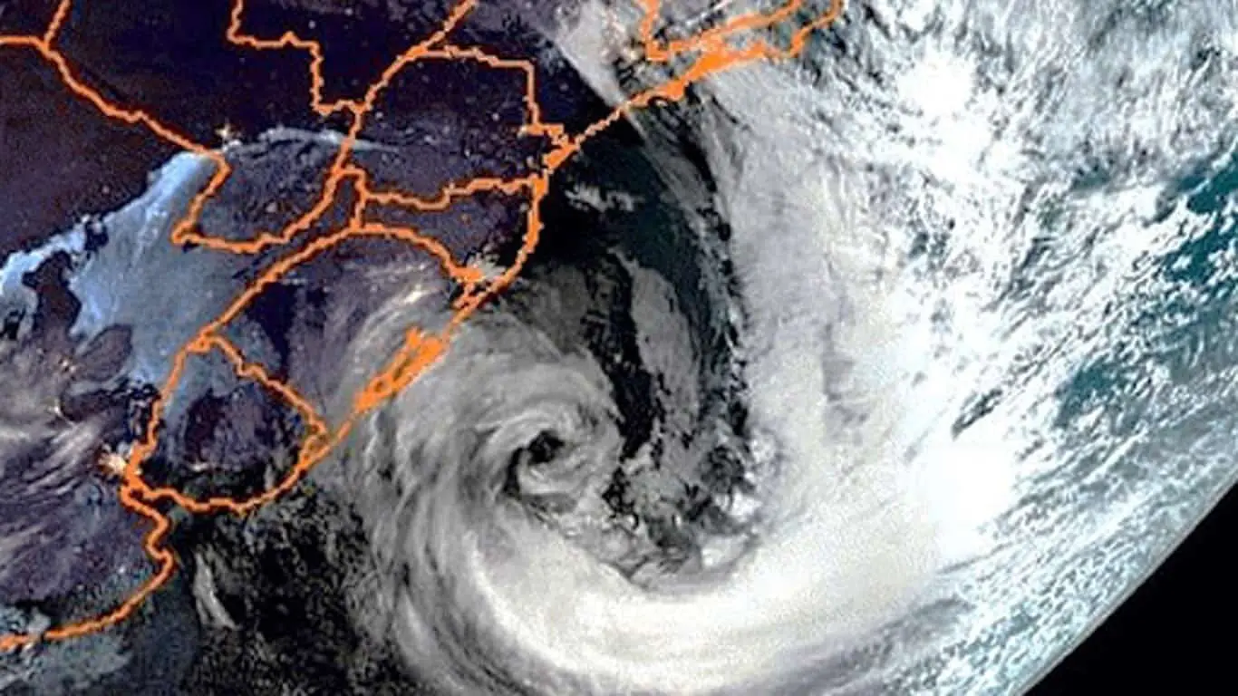 ciclone extratropical brasil