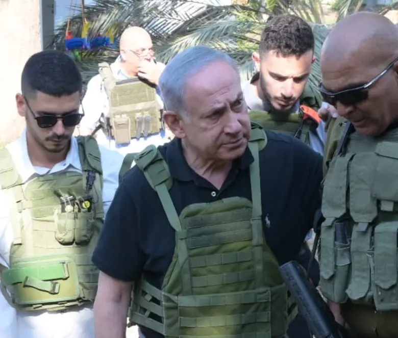Benjamin Netanyahu soldados