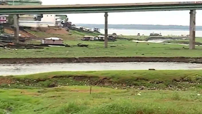 rio negro - seca - amazonas 2
