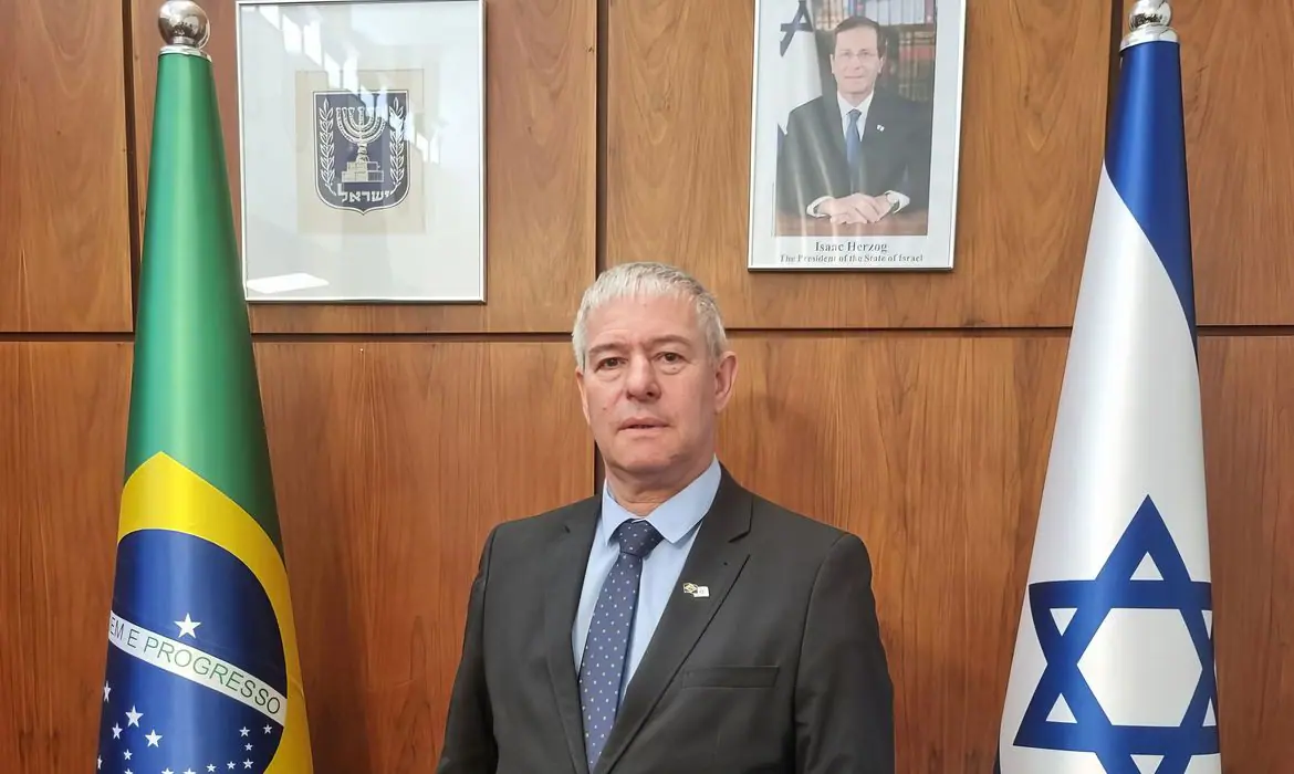embaixador de Israel no Brasil, Daniel Zonshine. 