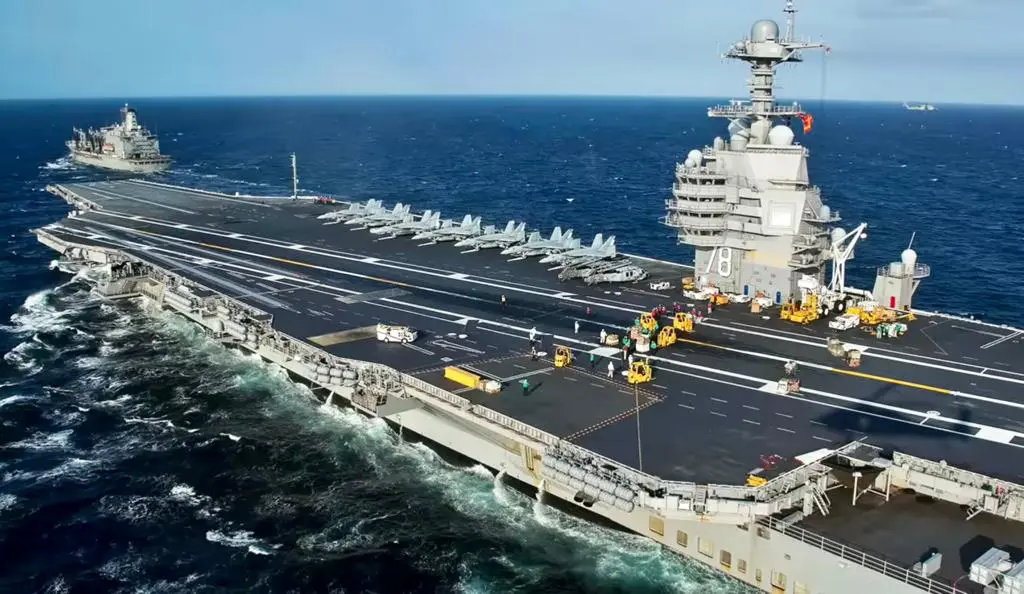 China envia navios guerra