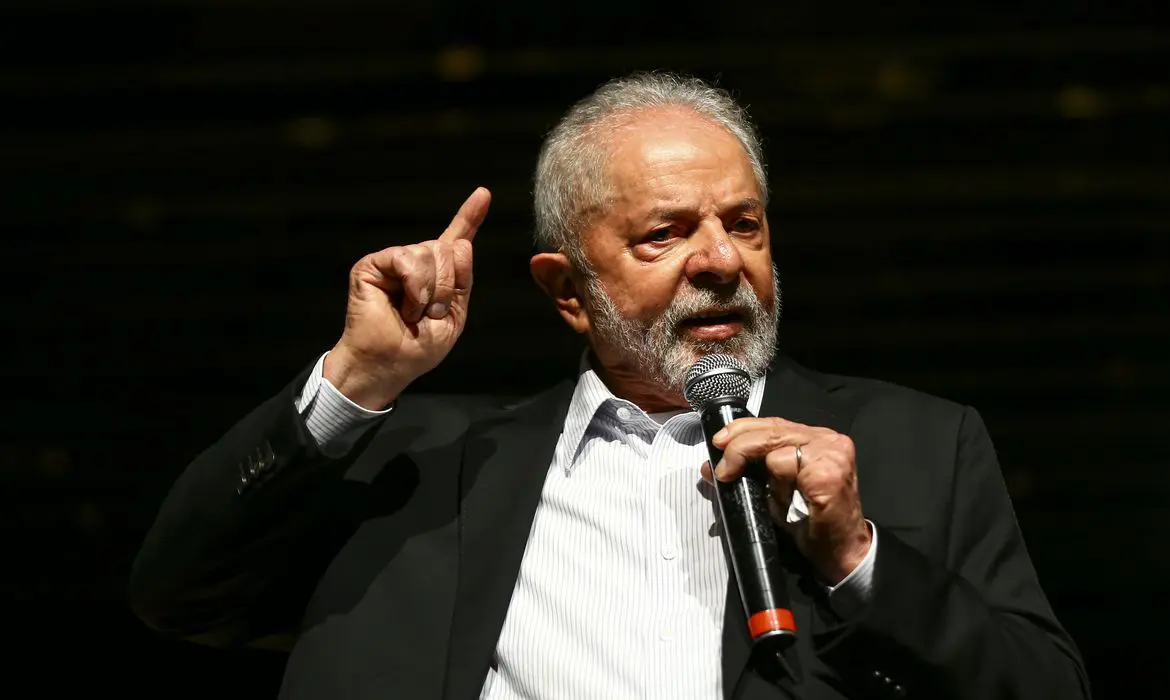 Lula déficit