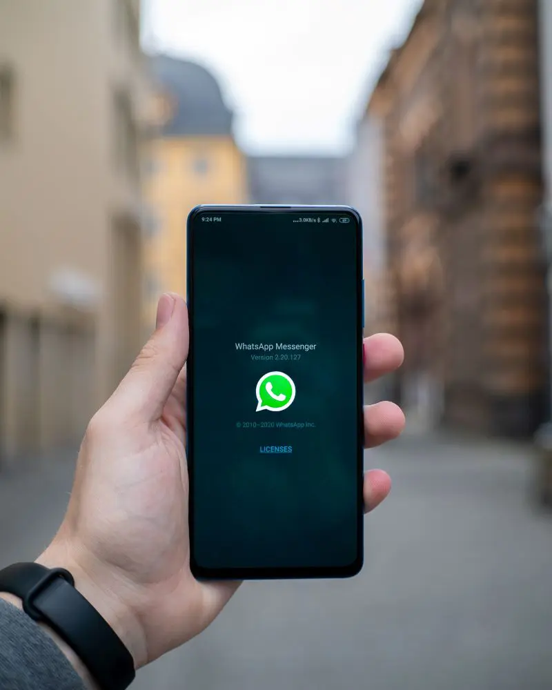 WhatsApp 