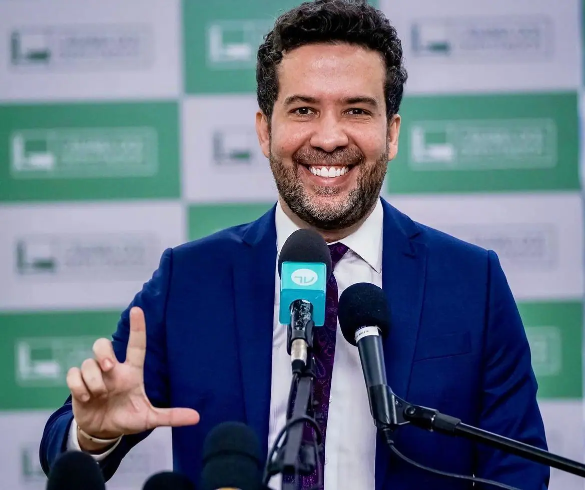 André Janones rachadinha