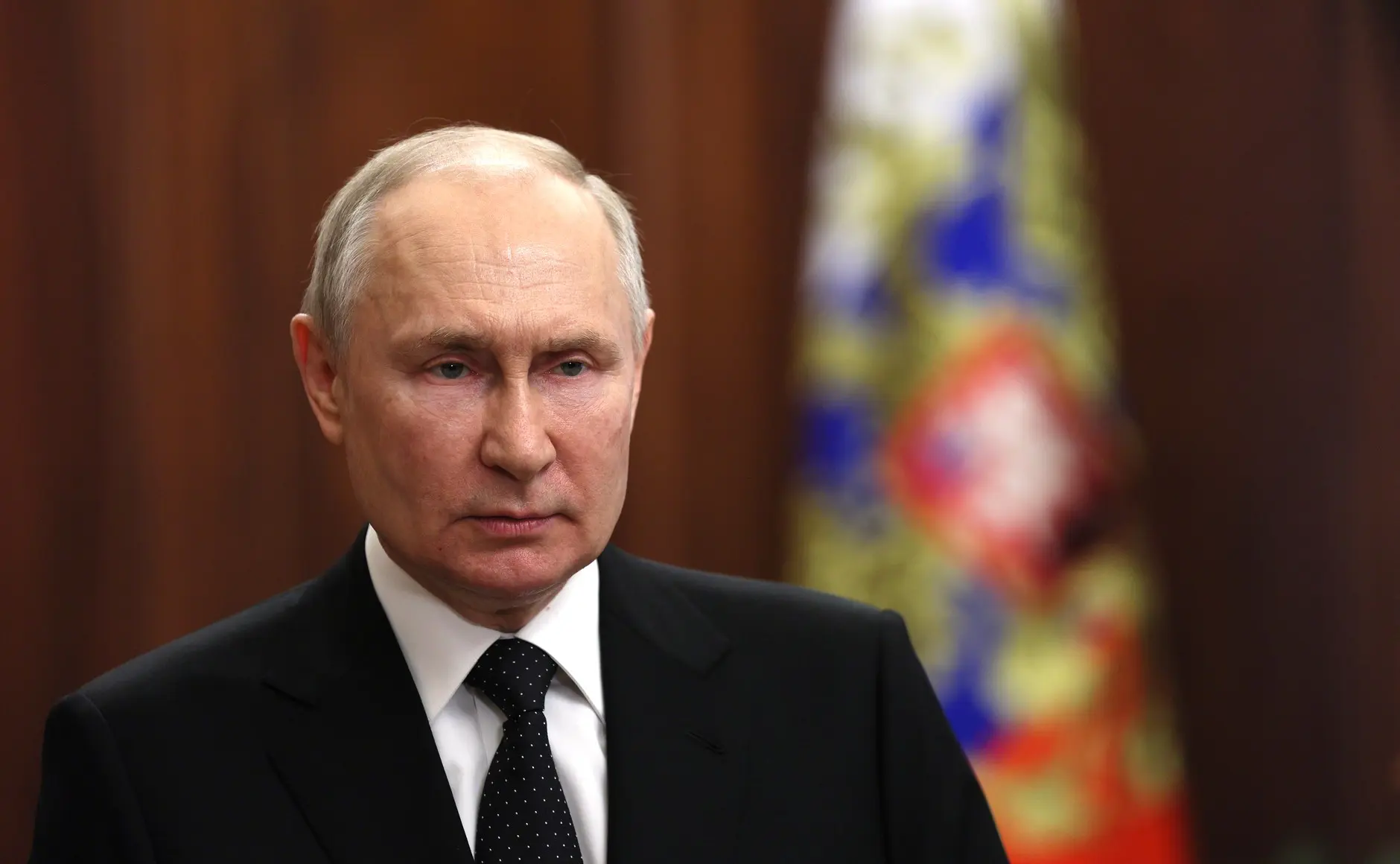 Rússia eleição putin poetas condenção guerra