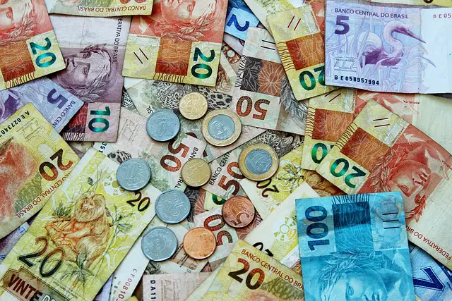 Dinheiro 13º salário cashback
