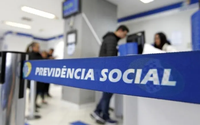 INSS | A grande maioria dos beneficiários recebe até um salário mínimo | Foto: Reprodução/Agência Brasil