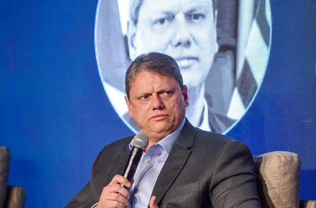 Tarcísio de Freitas