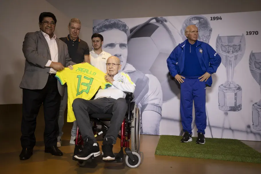 ednaldo e zagallo museu estátua de cera