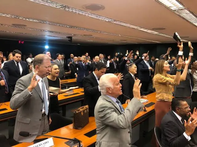 Bancada evangélica | De acordo com a Receita Federal, a suspensão do Ato Declaratório Interpretativo foi uma determinação do Ministério Público junto ao Tribunal de Contas da União (MPTCU) | Foto: Reprodução/Twitter/X