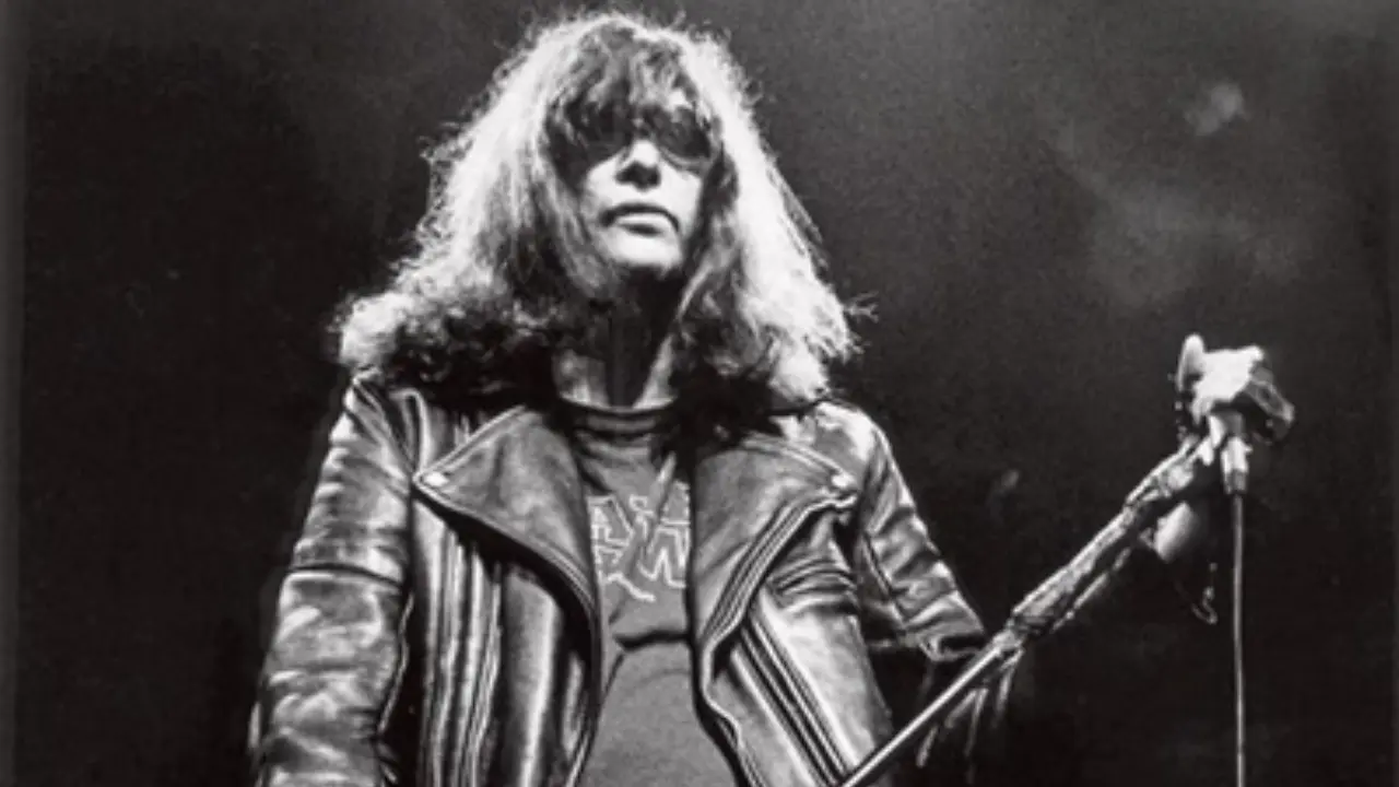 Foto do cantor Joey Ramone