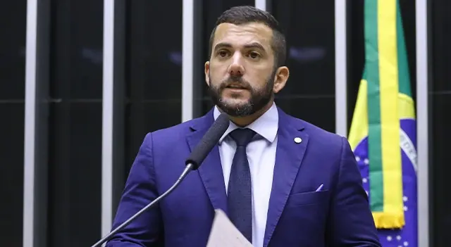 quem é carlos jordy - câmara dos deputados