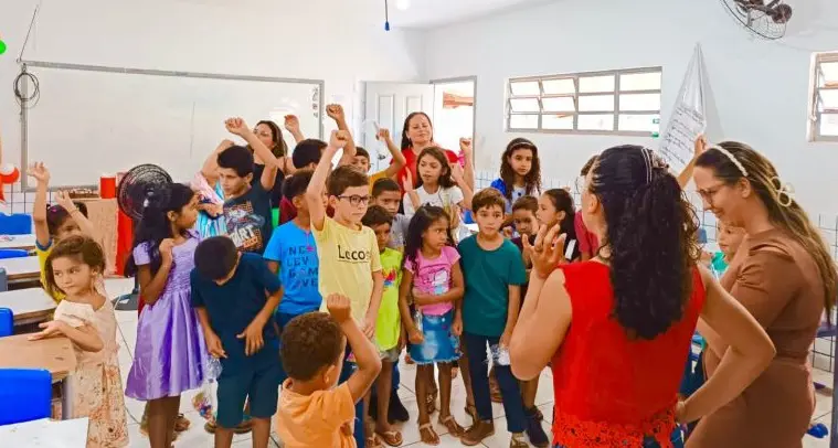 sem-terrinha doutrinação infantil do mst - maranhão