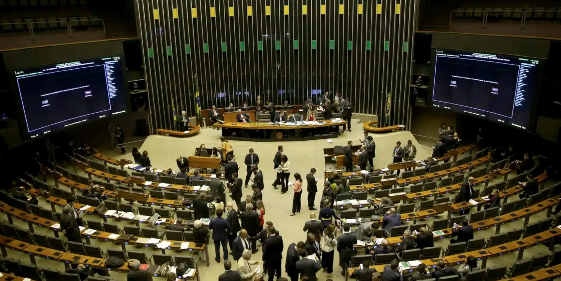 STF pode anular eleição de 7 deputados