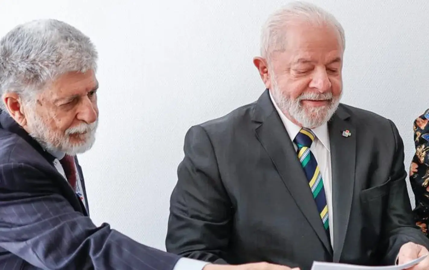 Lula considera expulsar de embaixador de Israel do Brasil