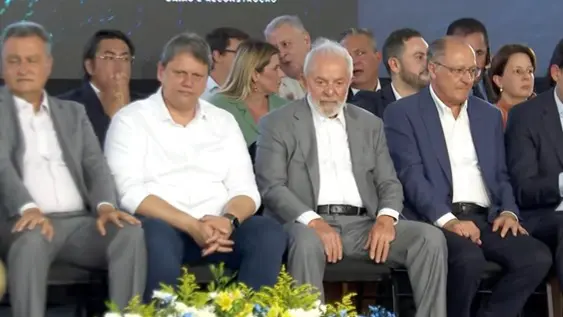 Lula e Tarcísio lançam projeto de construção do túnel Santos-Guarujá