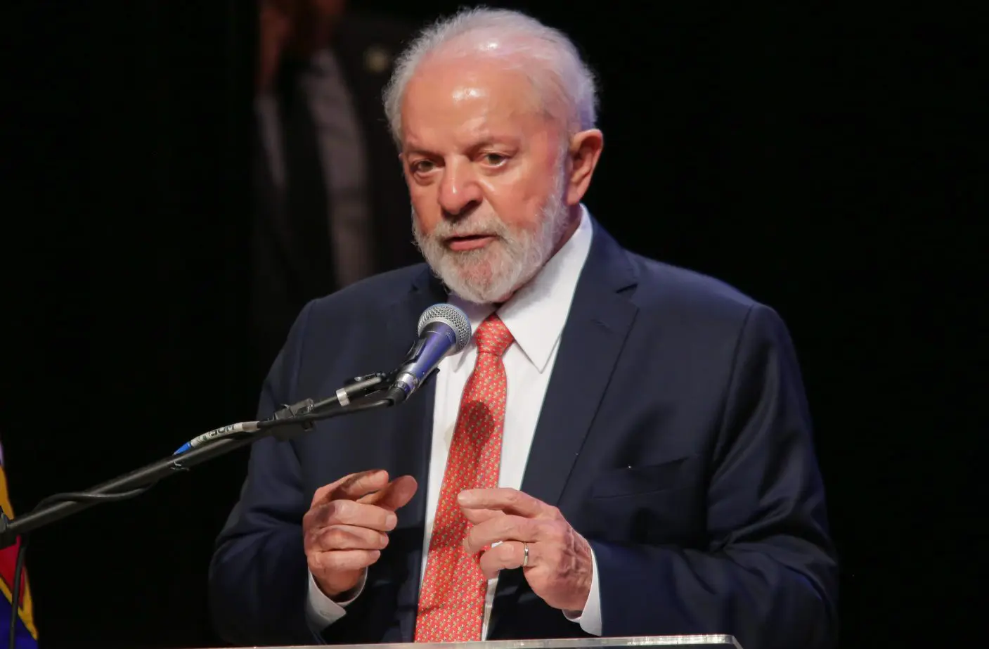 O presidente Luiz Inácio Lula da Silva participa da apresentação do balanço das ações do governo federal em Minas Gerais. O encontro aconteceu no Minascentro, em Belo Horizonte | Foto: Allan Calisto/FotoArena/Estadão Conteúdo