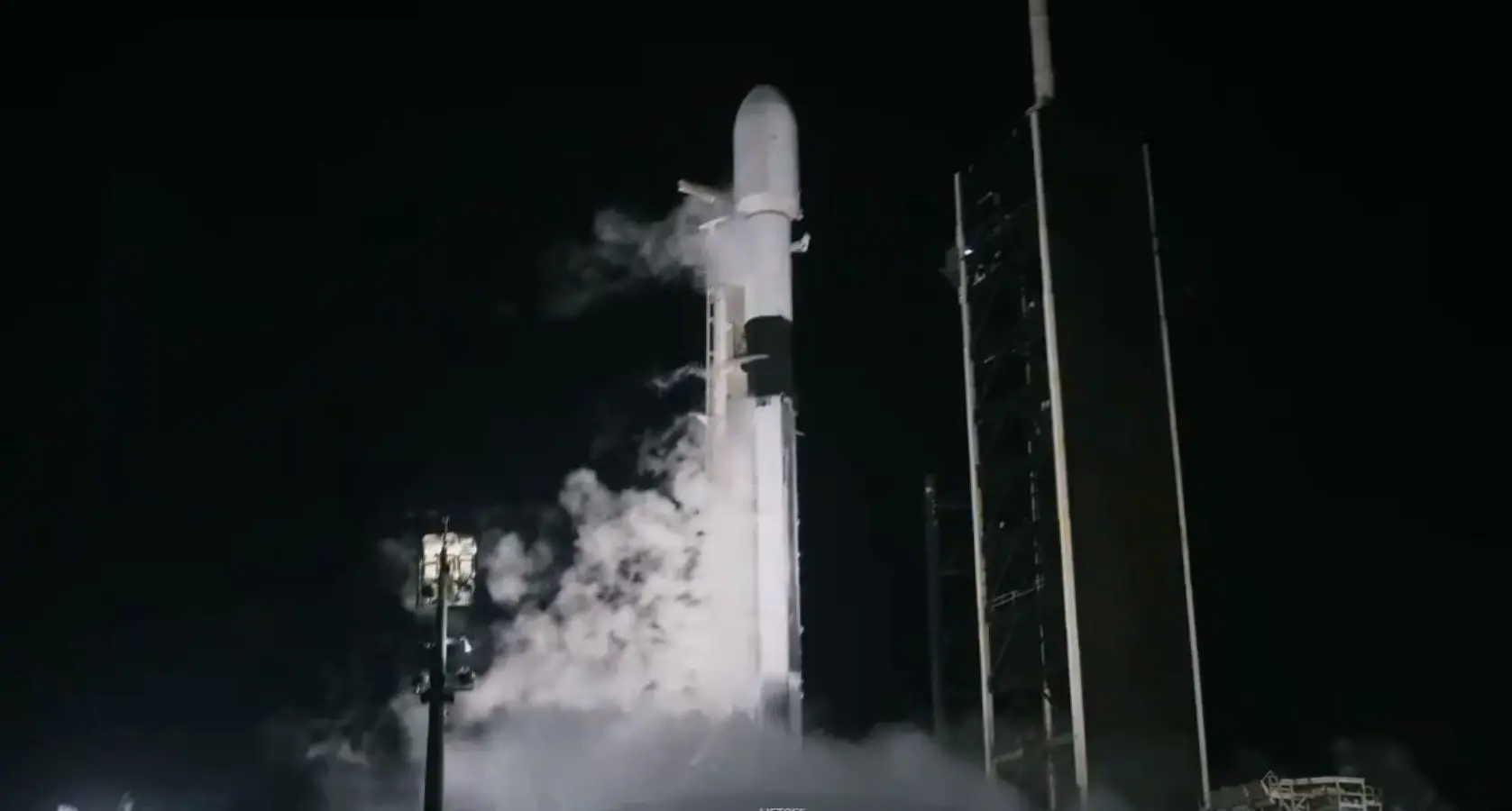 Momento do lançamento do foguete Falcon 9, da SpaceX | Foto: Divulgação/SpaceX/Twitter/X