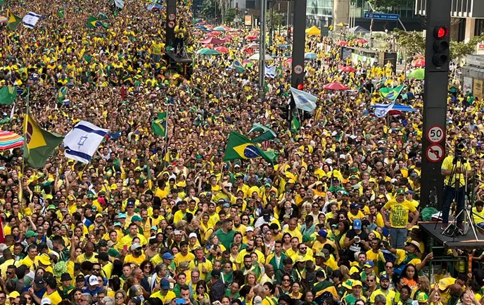 avenida paulista lotada - ato - pela democracia - repercussão nas redes sociais - carlo cauti