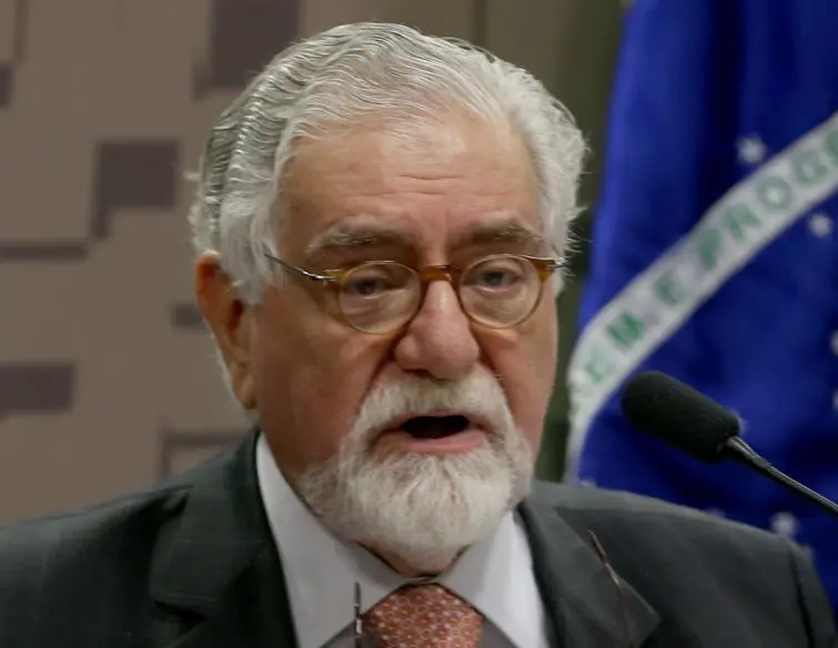 ex-chanceler Celso Lafer credibilidade internacional