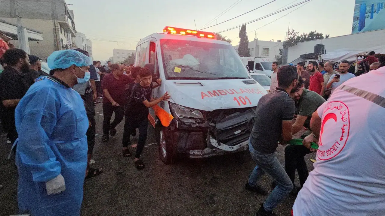Uma das ambulâncias usadas pelo Hamas para transferir reféns