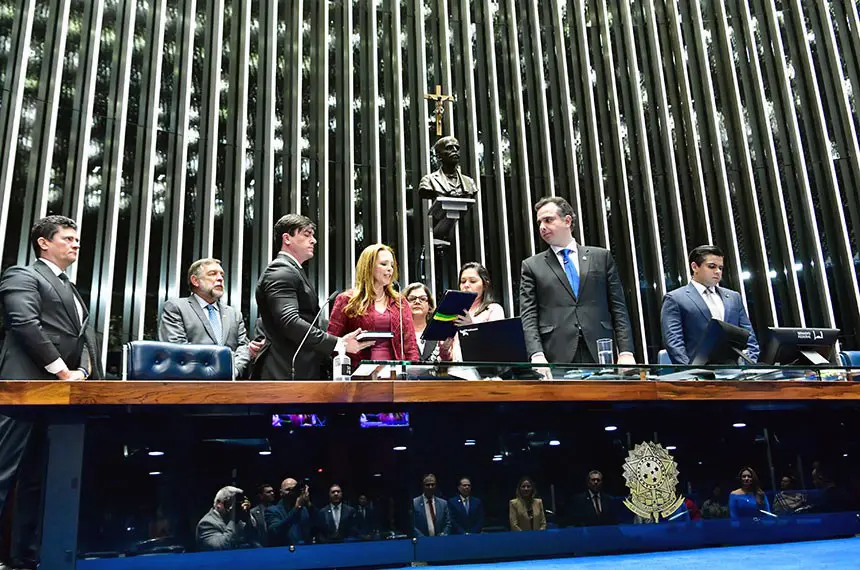 Posse da petista Janaína Farias