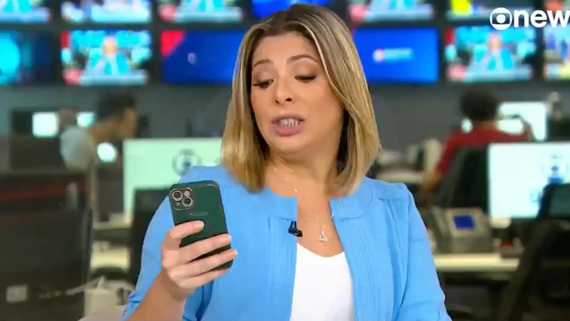 Foto da apresentadora Daniela Lima