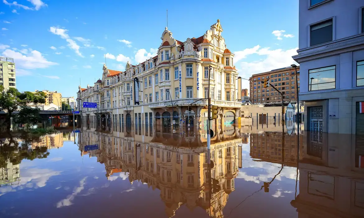 Nível do Guaíba, que banha Porto Alegre, voltou a subir | Foto: Gustavo Mansur/Palácio Piratini