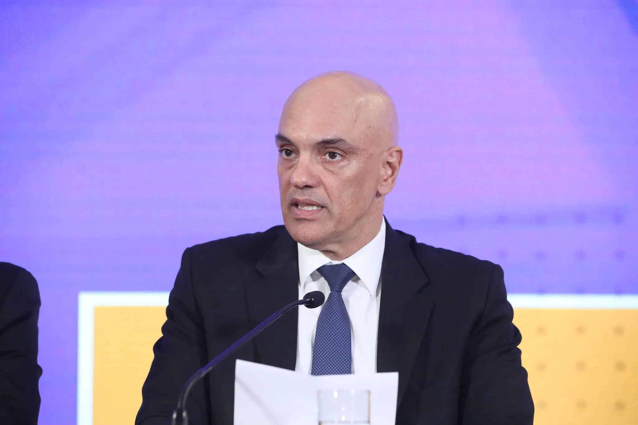 Alexandre de Moraes durante entrevista coletiva no TSE