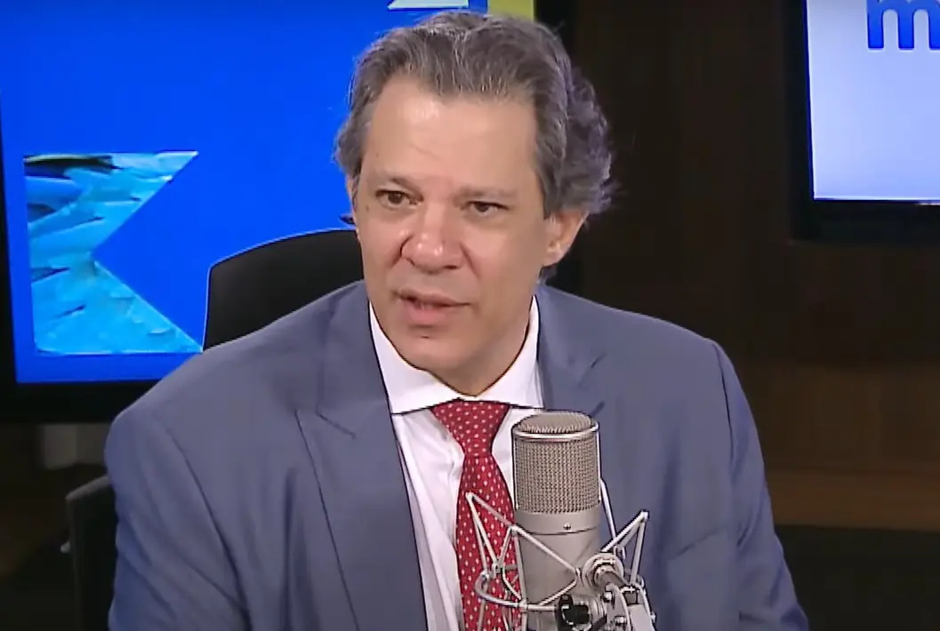 Durante o programa Bom Dia, Ministro, Haddad citou o presidente Lula | Foto: Reprodução/YouTube/GovBr