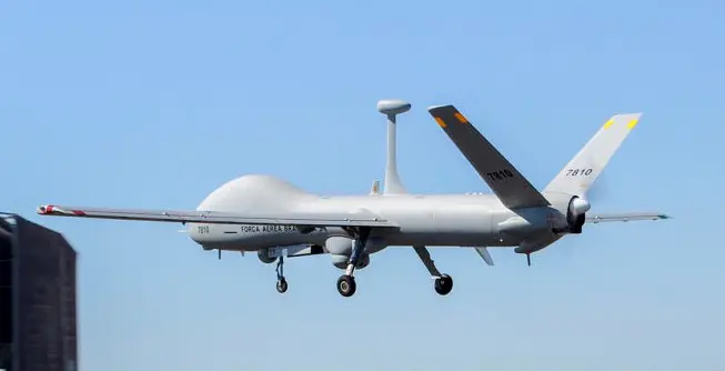 RQ-900