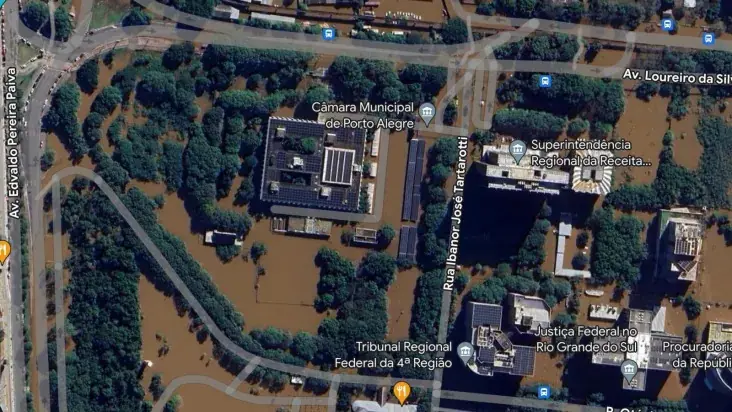Atualização das imagens de satélite da plataforma mostra a dimensão das enchentes em Porto Alegre | Foto: Reprodução/Google Maps