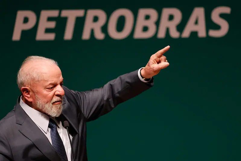 Lula discursa na posse na Magda Chambriard na Petrobras