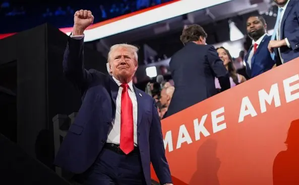 Donald Trump durante comício em Milwaukee