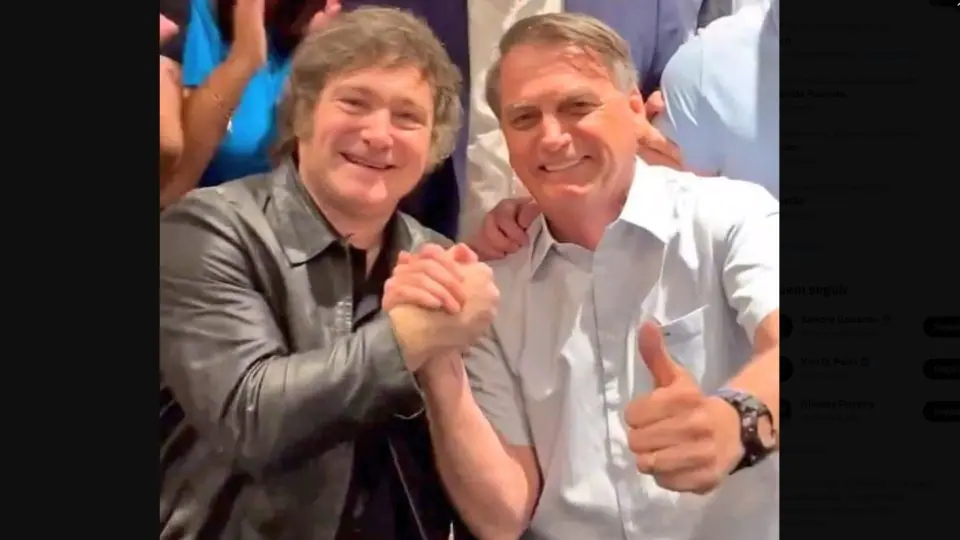 Javier Milei e Bolsonaro durante encontro em Buenos Aires