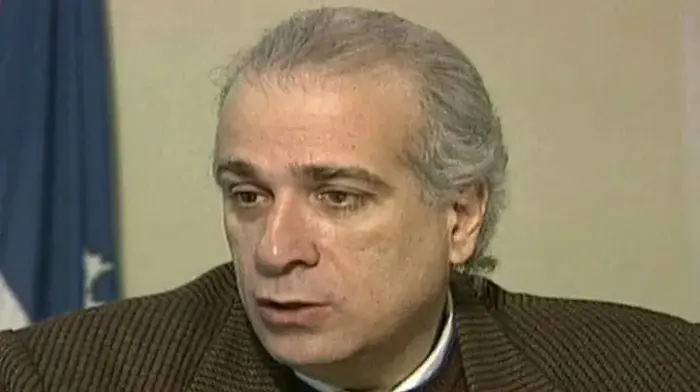 Celso Daniel, ex-prefeito de Santo André (SP), durante entrevista à Globonews no início dos anos 2000; ele foi sequestrado e assassinado em janeiro de 2002 | Foto: Reprodução/Globonews