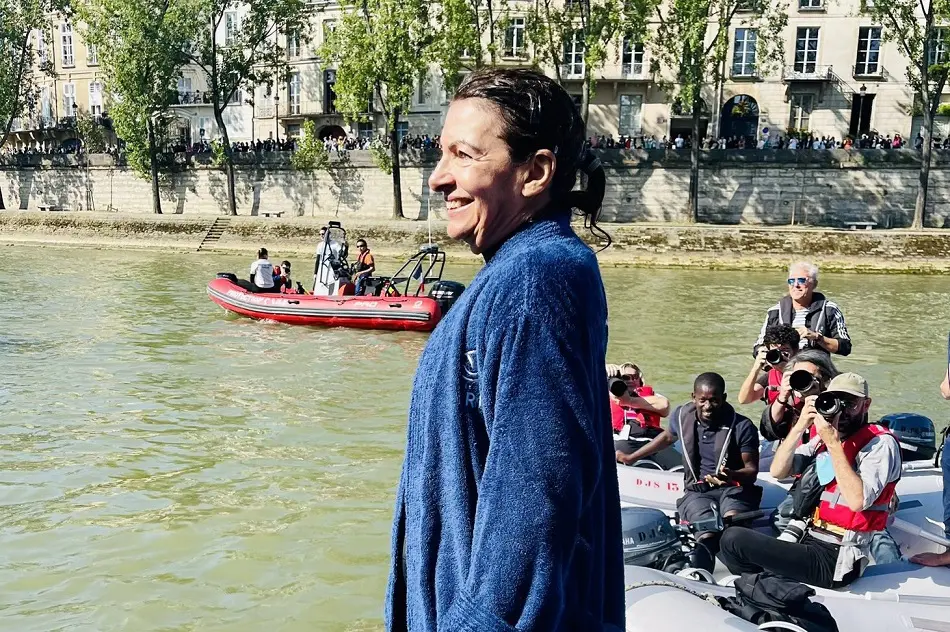 prefeita de paris anne hidalgo
