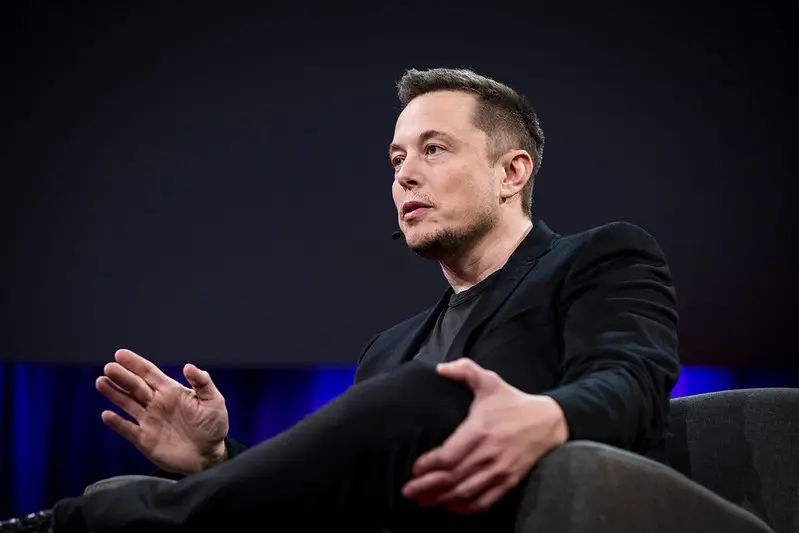 Elon Musk é citado por Imane Khelif em denúncia