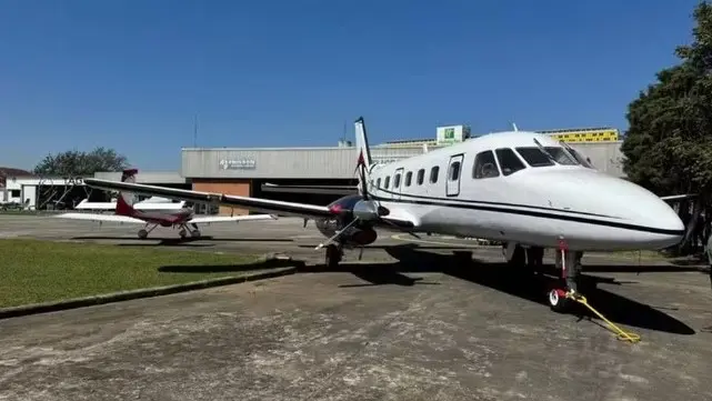 Segundo o Registro Aeronáutico Brasileiro (RAB), o bimotor está em nome de Pablito Baena Castilho, e foi registrado para operação na Bimava Táxi Aéreo | Foto: Divulgação/SSP