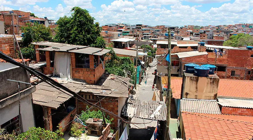 Favela na periferia de São Luís, no Maranhão: sob gestão de Dino, estado aprofundou índices de pobreza